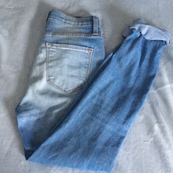 Light wash ripped skinny jeans - Picture 3 of 4